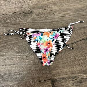 Hot water floral bikini bottom S/P